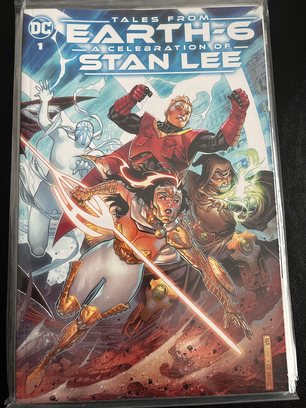 Tales from Earth-6: A Celebration of Stan Lee 1 NM